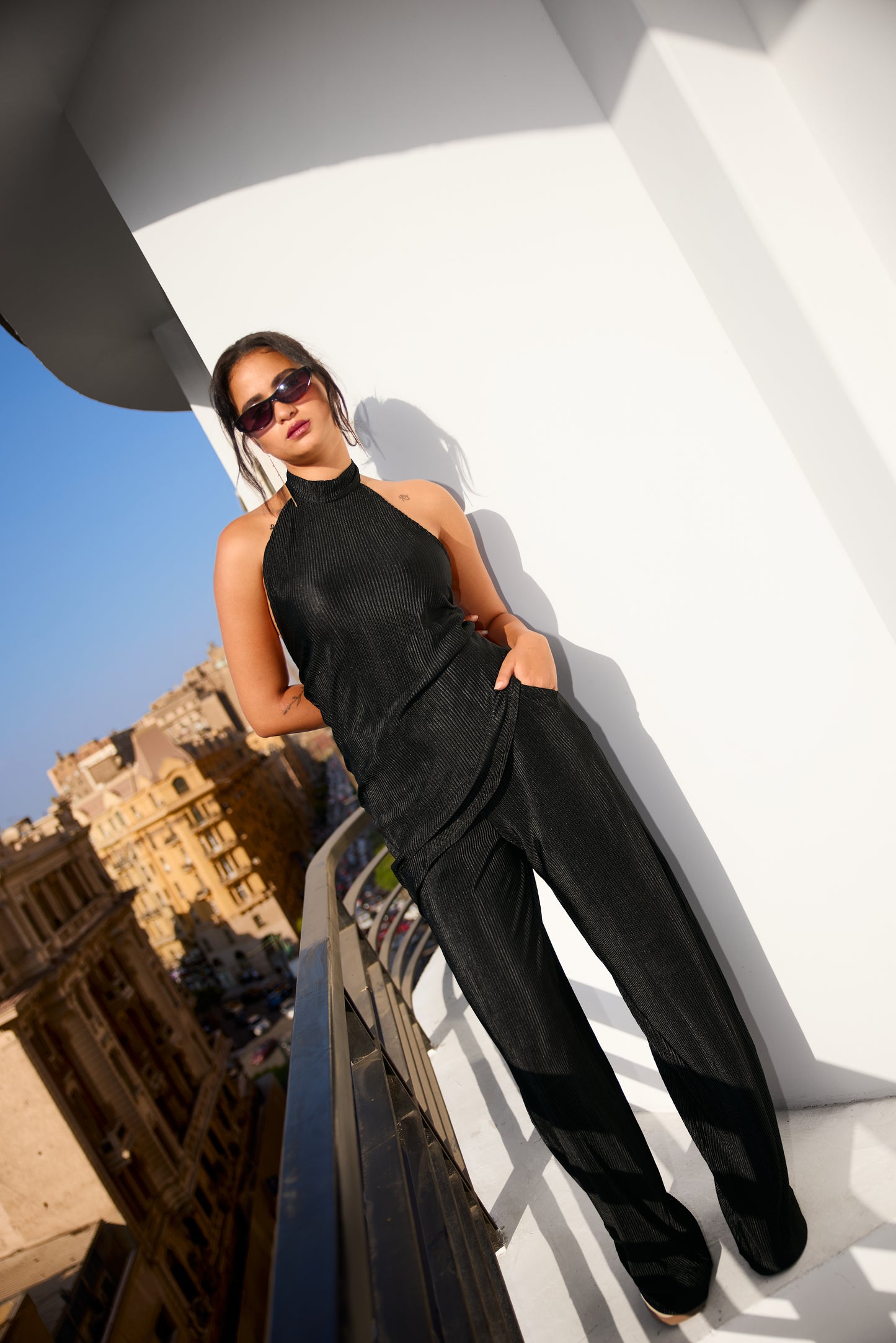 Noir Wide-leg pants