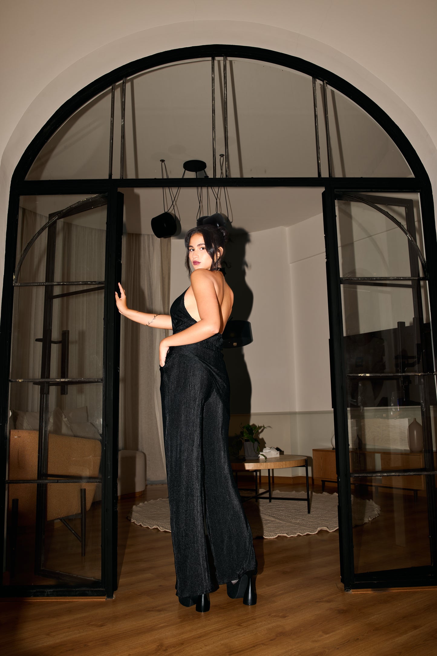 Noir Wide-leg pants